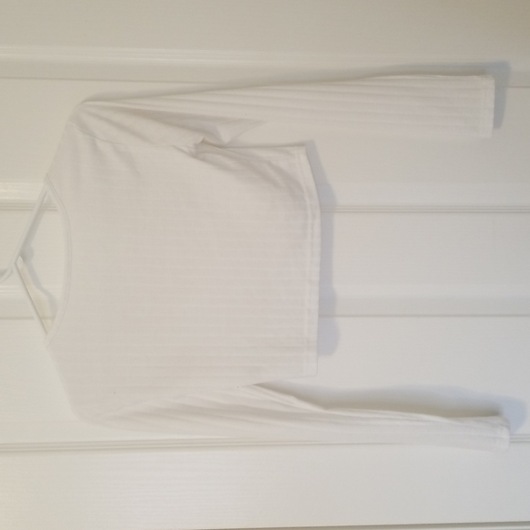 Cute Crop Top - Picture 2 of 4